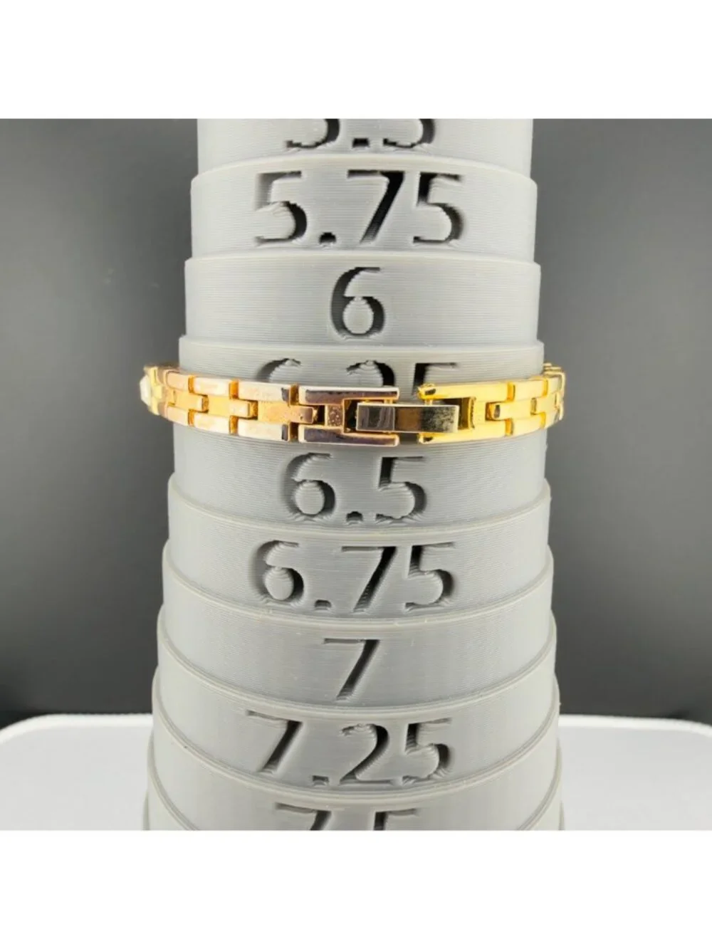 Vintage Rhinestone Gold Tone Womens Bracelet Watch Collezio Works New Battery